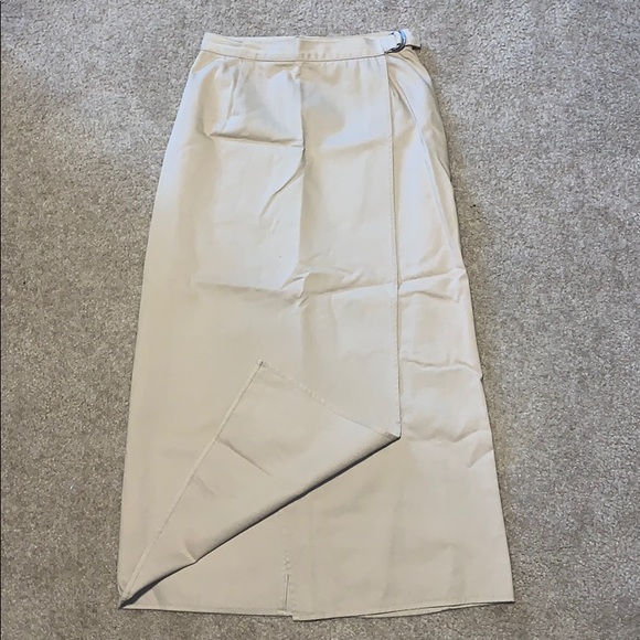 Khaki wraparound midi skirt - Picture 2 of 4